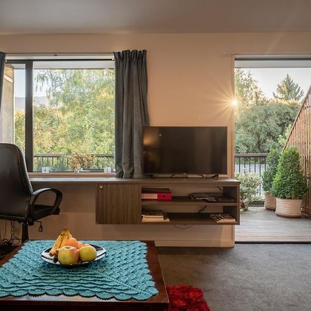Private And Peaceful Studio Apartment Wanaka Ngoại thất bức ảnh
