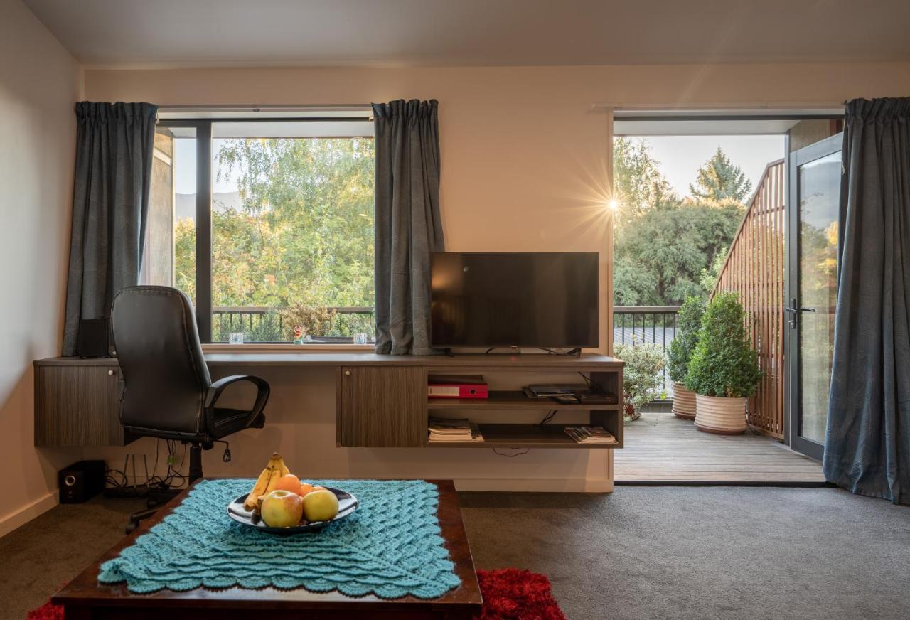 Private And Peaceful Studio Apartment Wanaka Ngoại thất bức ảnh